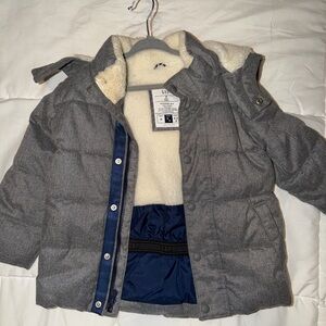 GAP Gray Puffer Jacket with Faux Fur